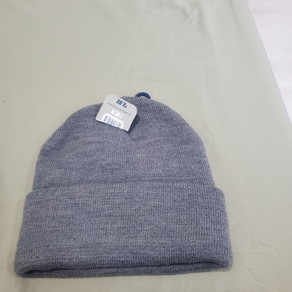 Stylish and Cozy 2T-3T Toddler Boys' Clothing Bundle Perfect for Fall and Winter - Picture 10 of 12